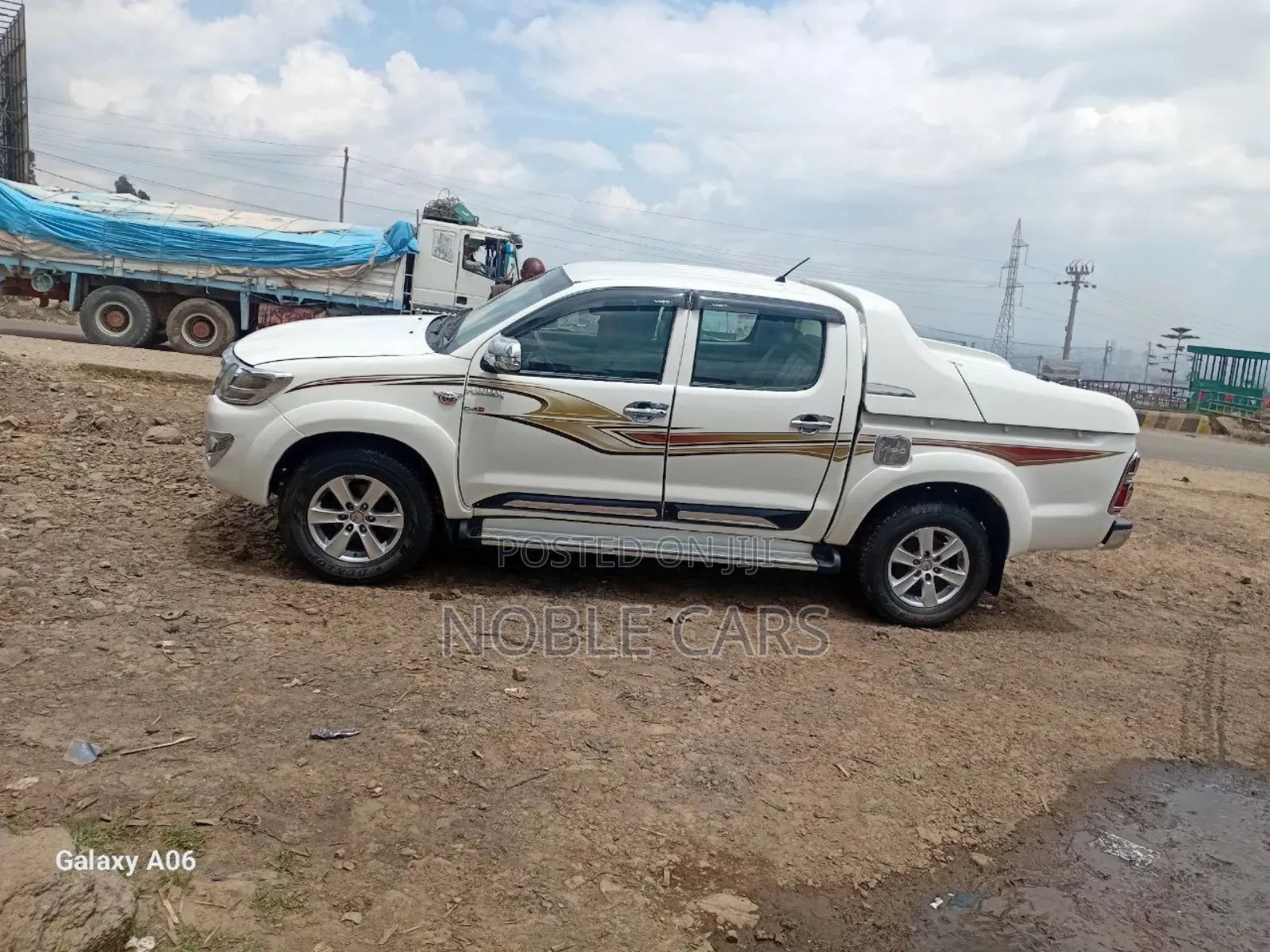 Toyota Hilux 2015 White