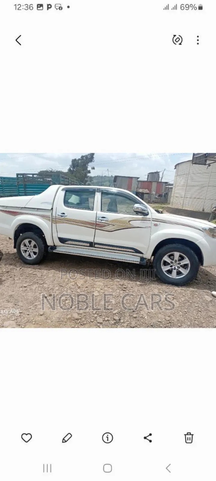 Toyota Hilux 2015 White