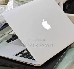 New Laptop Apple MacBook Air 2017 8GB Intel Core I5 SSD 512GB