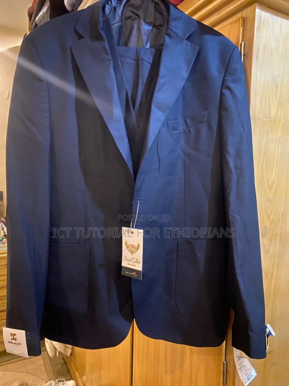 የወንድ ሱፍ /Men's Toxido