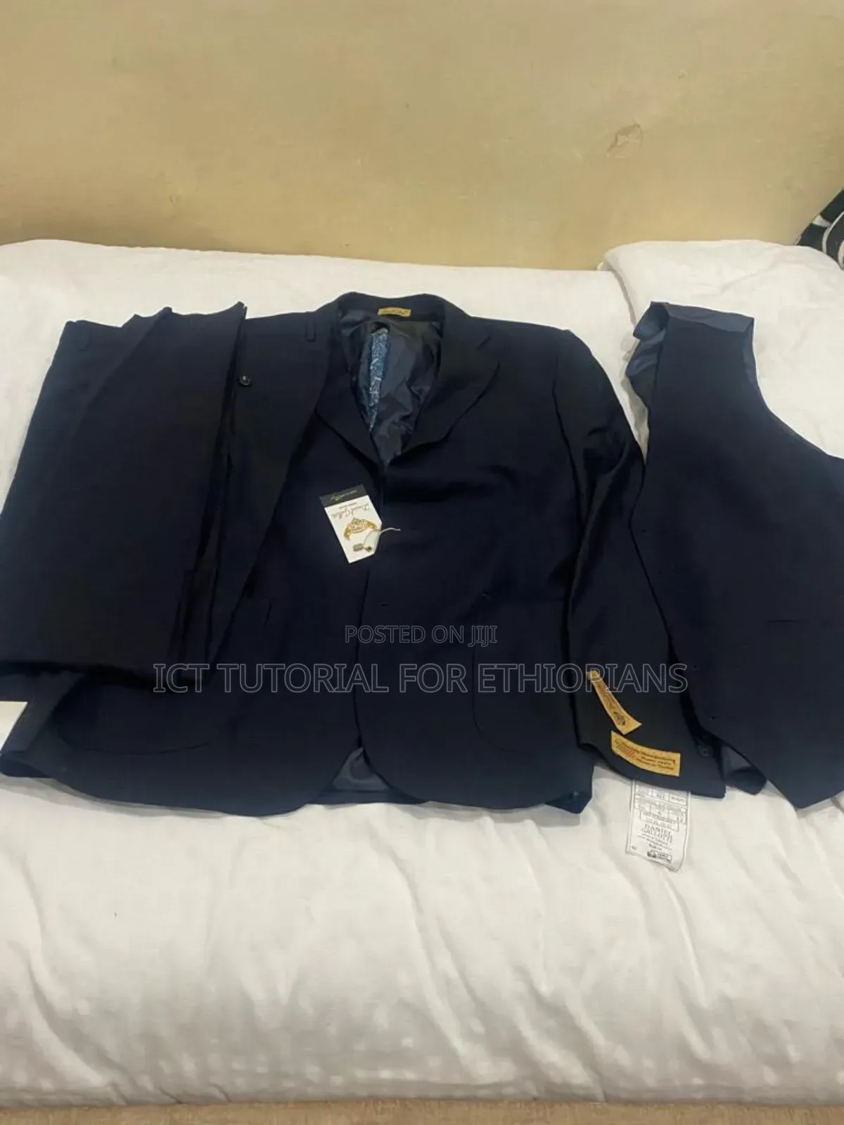 የወንድ ሱፍ /Men's Toxido