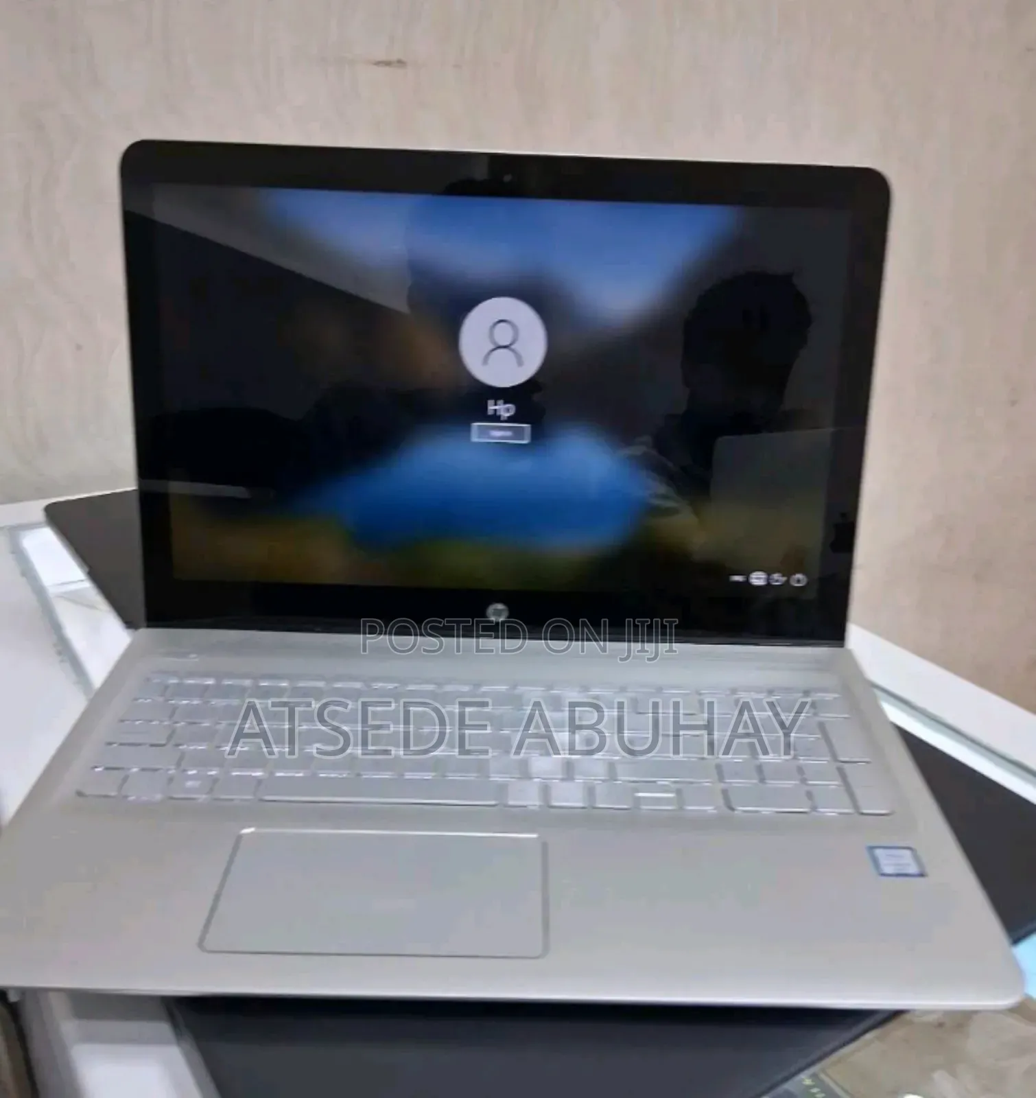 New Laptop HP Envy X360 8GB Intel Core I5 HDD 1T