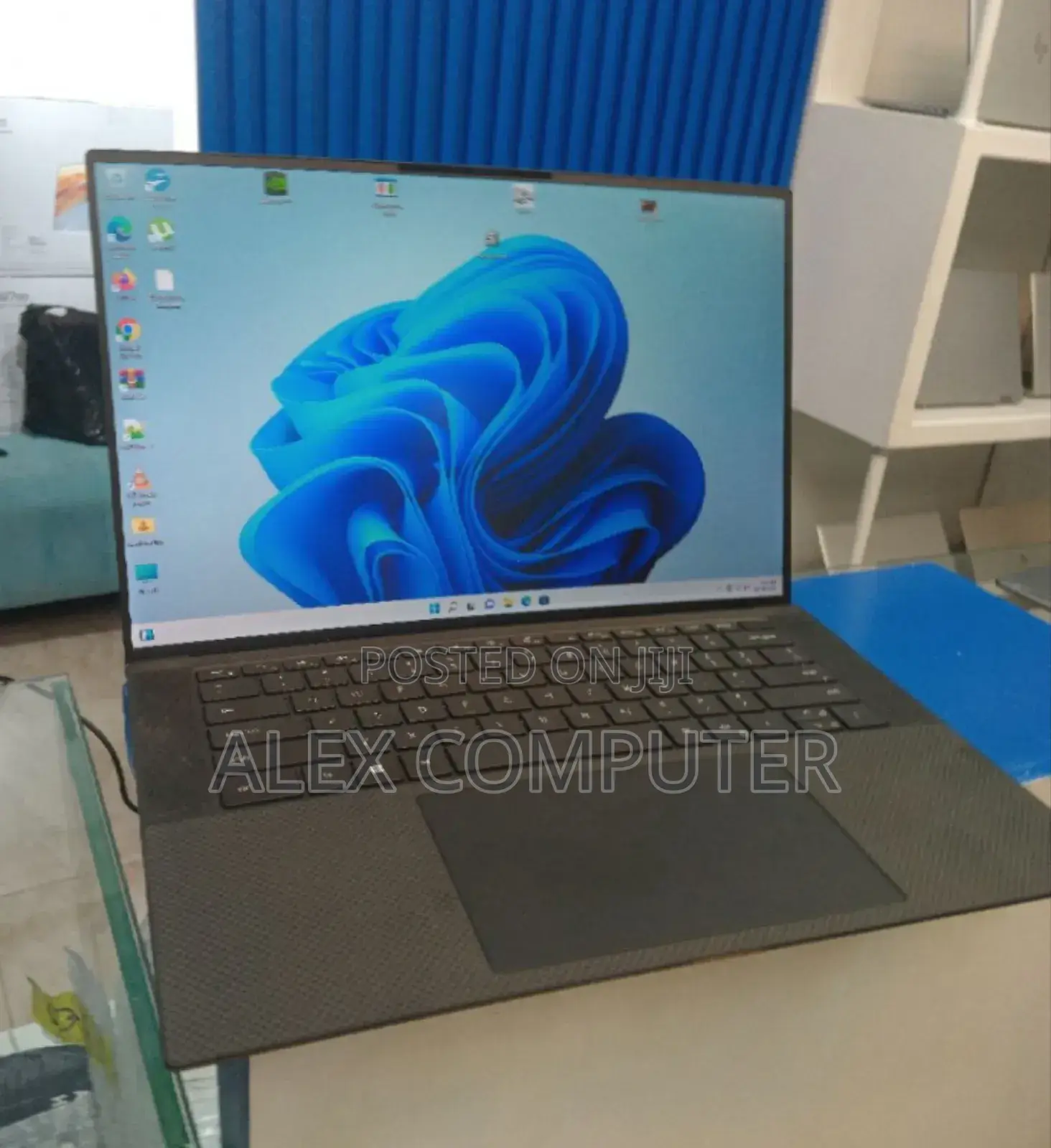 New Laptop Dell Precision 5570 16GB Intel Core I7 SSD 512GB