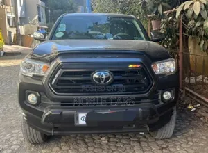 Photo - Toyota Tacoma 2020 Gray