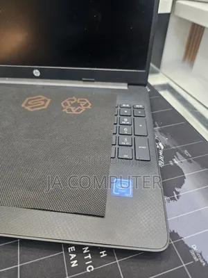 New Laptop HP Stream Notebook 8GB Intel Celeron SSD 128GB