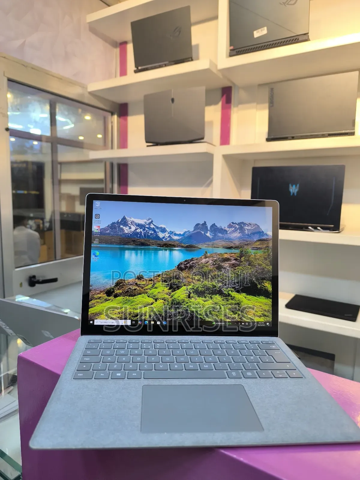 New Laptop Microsoft Surface Book 3 16GB Intel Core I7 SSD 512GB