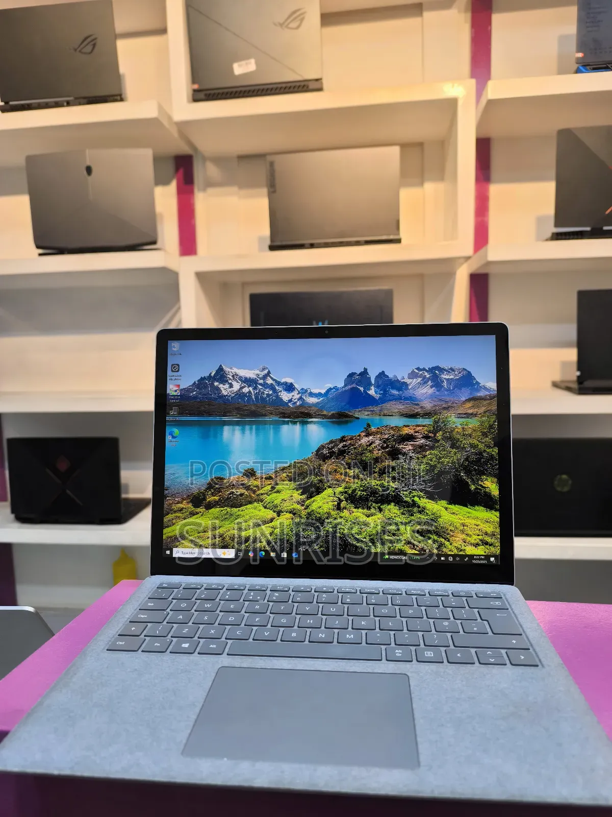 New Laptop Microsoft Surface Book 3 16GB Intel Core I7 SSD 512GB