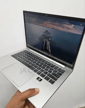 New Laptop HP EliteBook 840 G9 16GB Intel Core I7 SSD 512GB