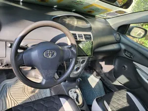 Toyota Yaris 2007 Silver