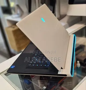 New Laptop Alienware M17x R2 32GB Intel Core I7 SSD 512GB