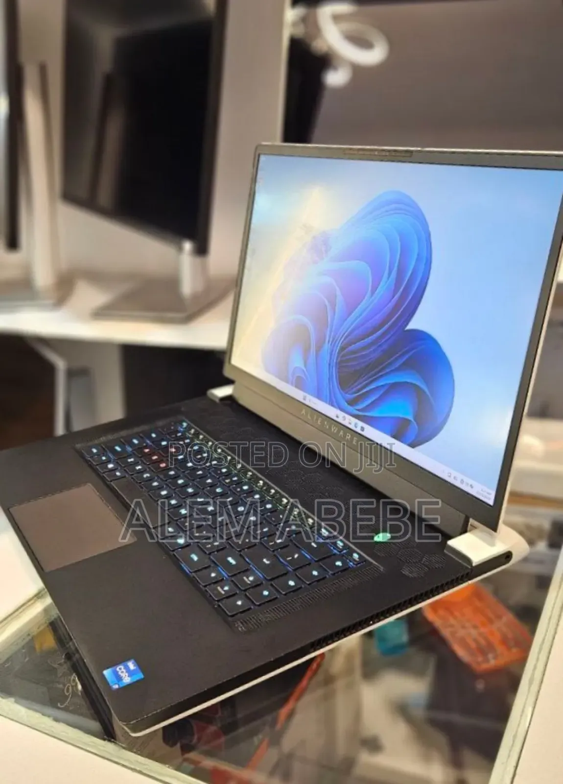 New Laptop Alienware M17x R2 32GB Intel Core I7 SSD 512GB