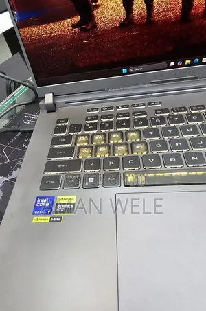 New Laptop Asus ROG Strix G16 G614 32GB Intel Core Ultra 9 SSD 1T