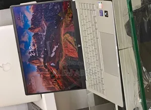 New Laptop HP Pavilion 14 16GB Intel Core I7 SSD 1T