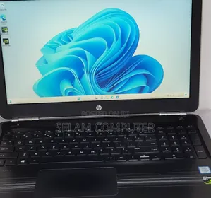 New Laptop HP Pavilion 15 8GB Intel Core I5 SSD 256GB
