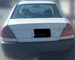 Mitsubishi Lancer 1998 White