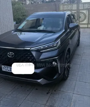 Photo - Toyota Veloz 1.5 CVT FWD 2022 Matt Black