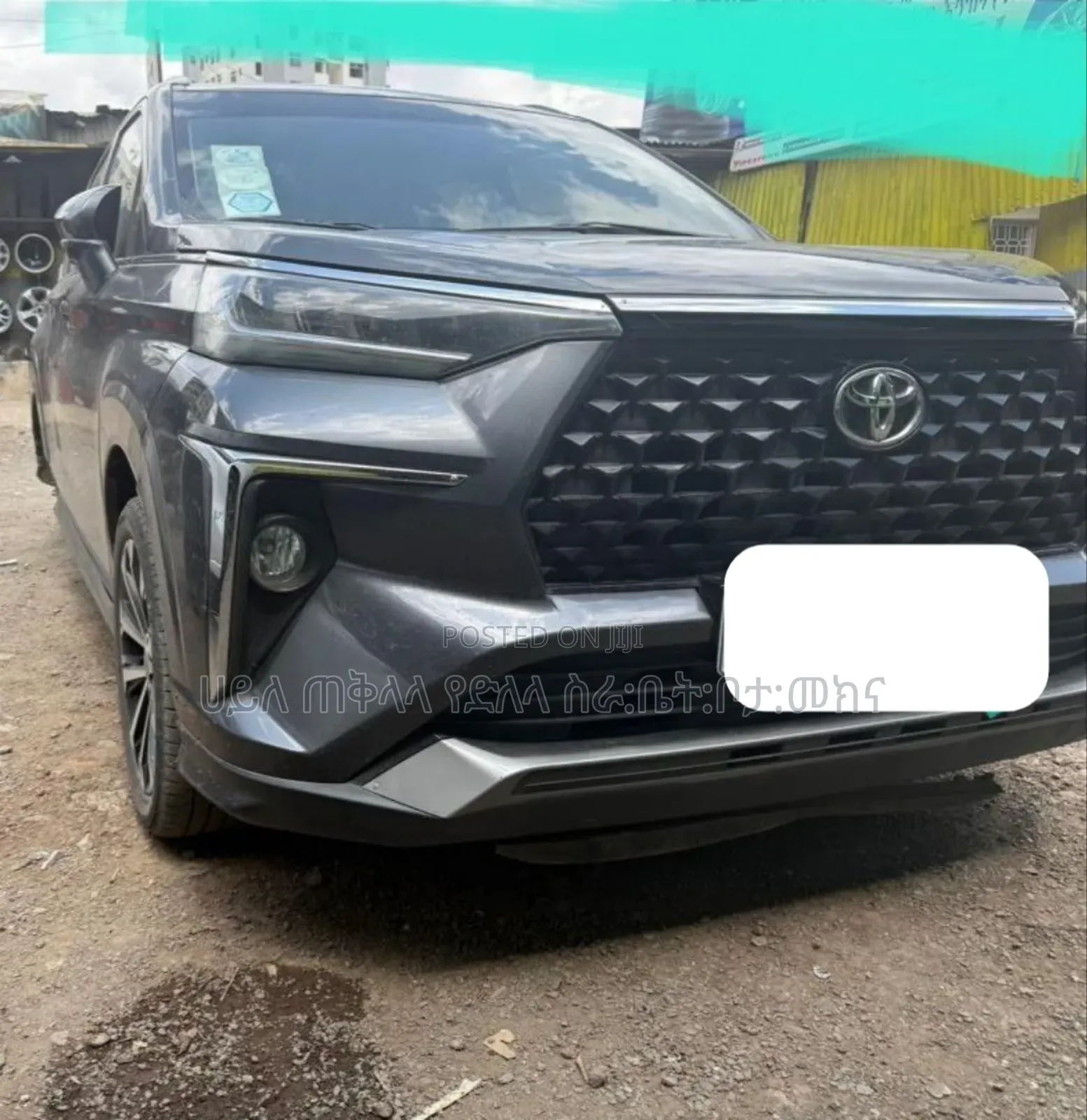 Toyota Veloz 1.5 CVT FWD 2022 Matt Black