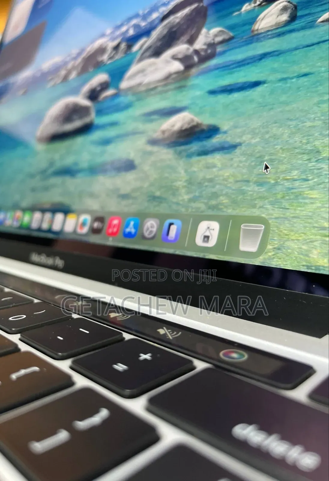 New Laptop Apple MacBook Pro M1 8GB Intel SSD 512GB