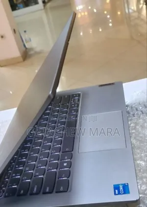 New Laptop Lenovo ThinkBook 13 16GB Intel Core I7 SSD 512GB