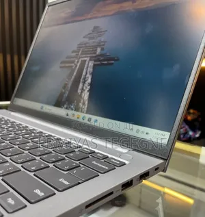 New Laptop Apple MacBook 16GB Intel Core i7 SSD 256GB