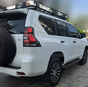 Toyota Land Cruiser 2019 White