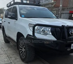 Toyota Land Cruiser 2019 White