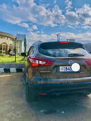 Nissan Qashqai 2016 Brown