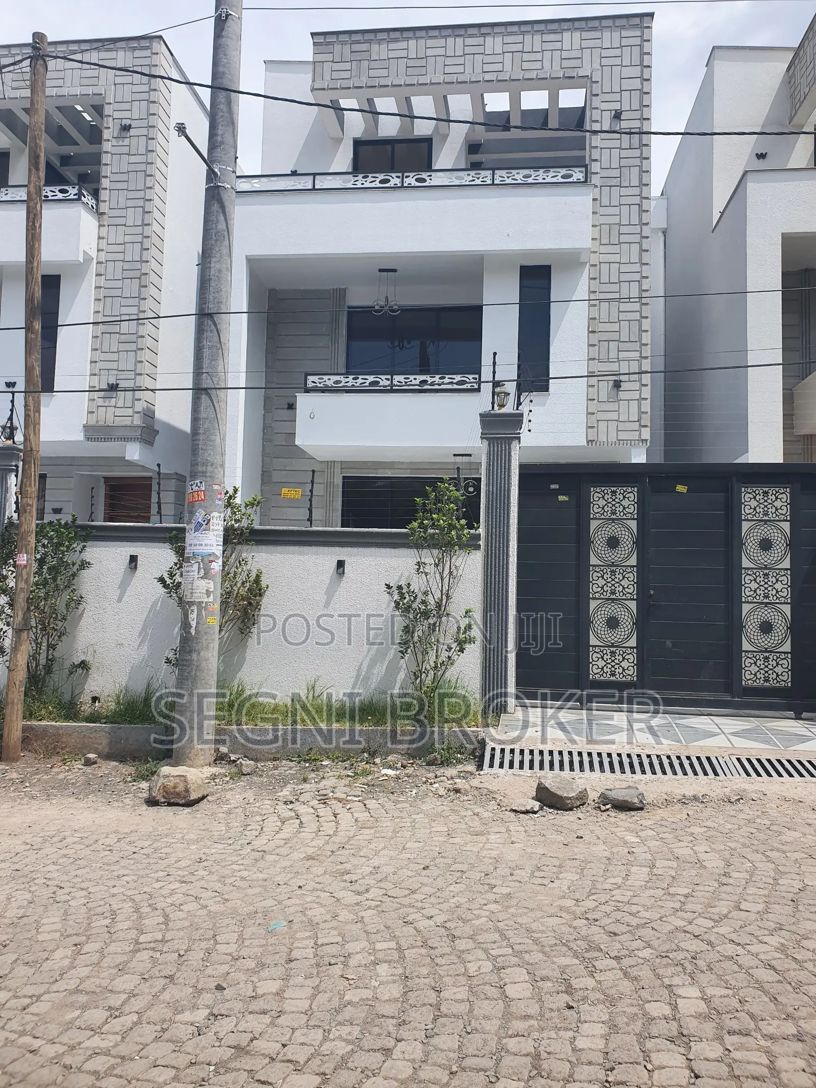 Furnished 10bdrm House in Safari, Bole for sale