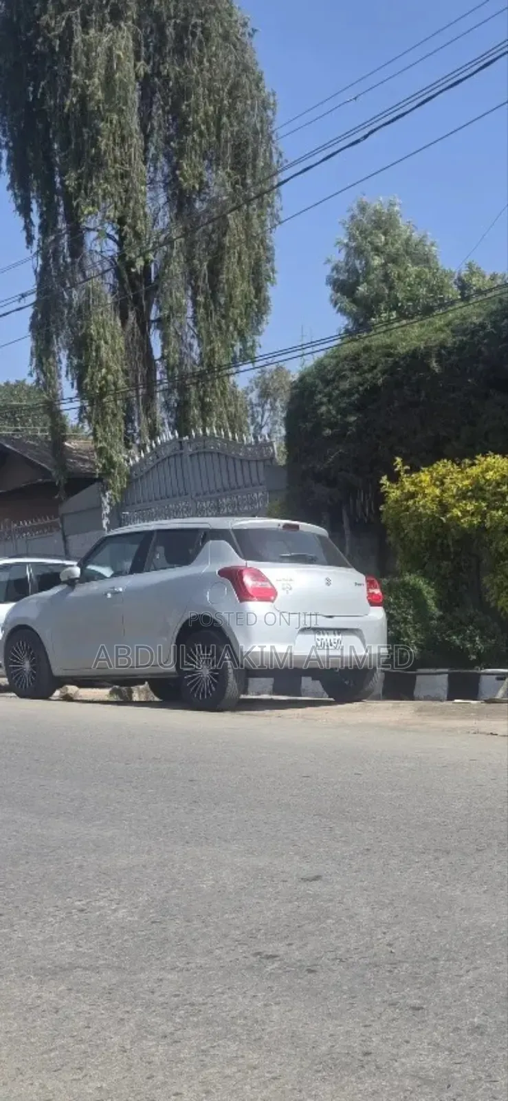 Suzuki Swift 2021 Silver