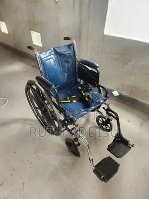 ያገለገለ Foldable Wheelchair Almost New for Ethiopia Wheelchair Almunium