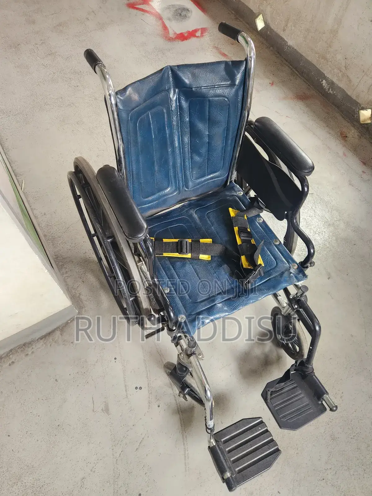 Wheelchair痲不medical Wheelchair የሚታጠፍ ባለ ቀበቶ ዊልቸር ጠንካራ በኢትዮጵያ ንፁ