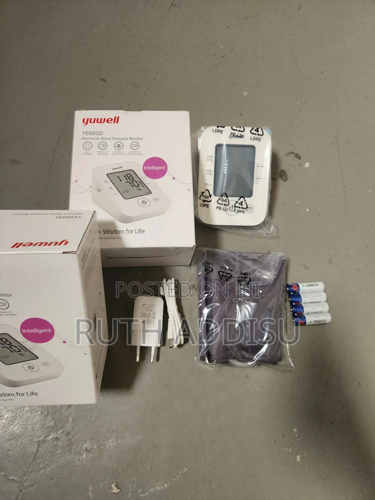 Yuwell Blood Pressure Monitor較少packed With Big Caff Bp Monitor Packed