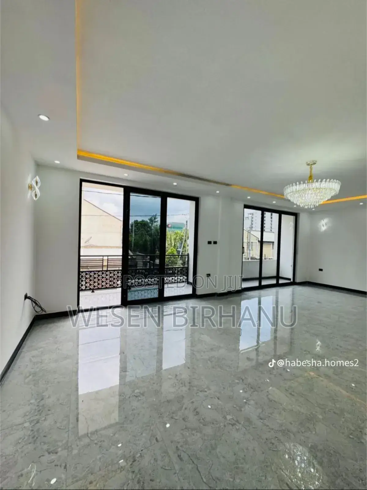 9bdrm Townhouse/Terrace in የ ግል ቤት, Yeka for sale