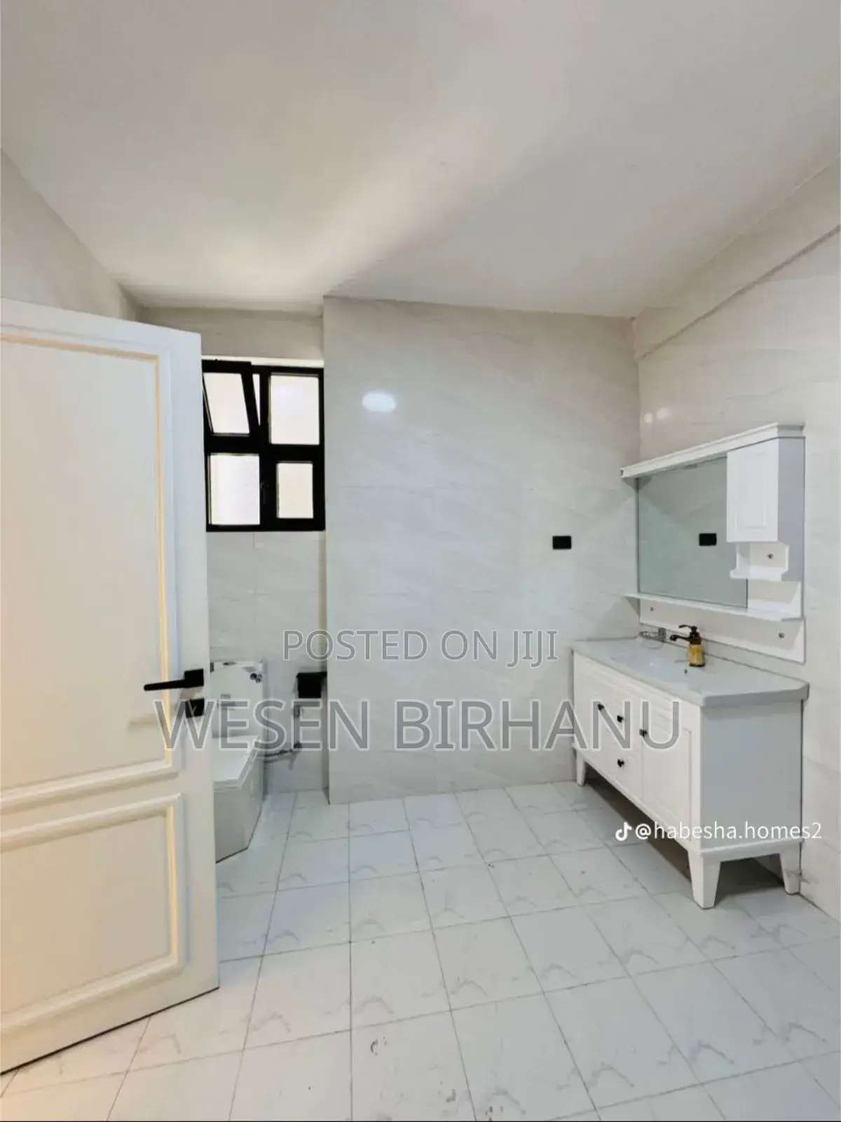 9bdrm Townhouse/Terrace in የ ግል ቤት, Yeka for sale