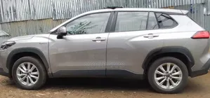 Toyota Corolla Cross 2024 Silver