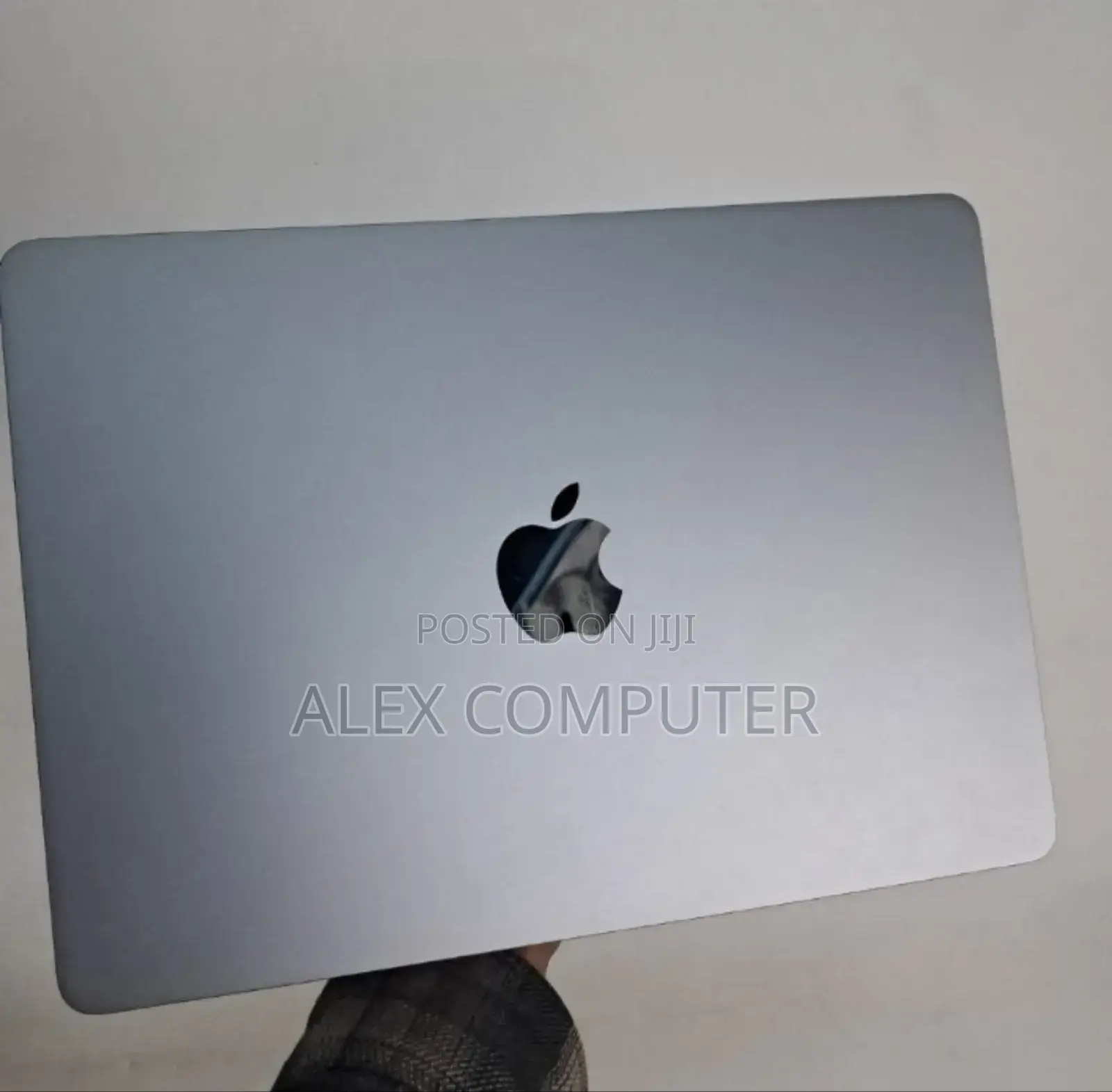 New Laptop Apple MacBook Pro M1 32GB Apple M1 Pro SSD 512GB