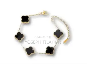Photo - Double Sided Clover Bracelet
