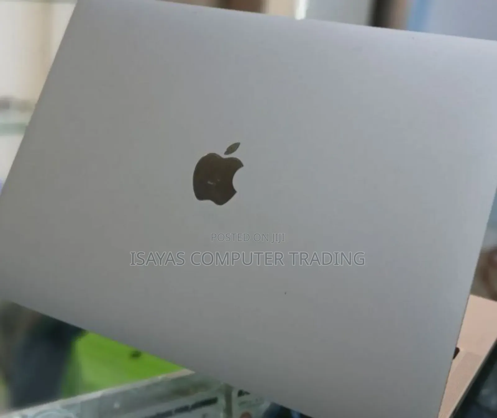 New Laptop Apple MacBook Air 2022 M2 8GB SSD 256GB