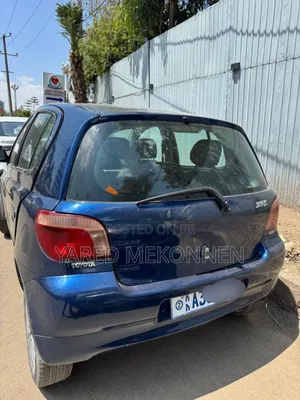 Toyota Vitz 2001 Blue