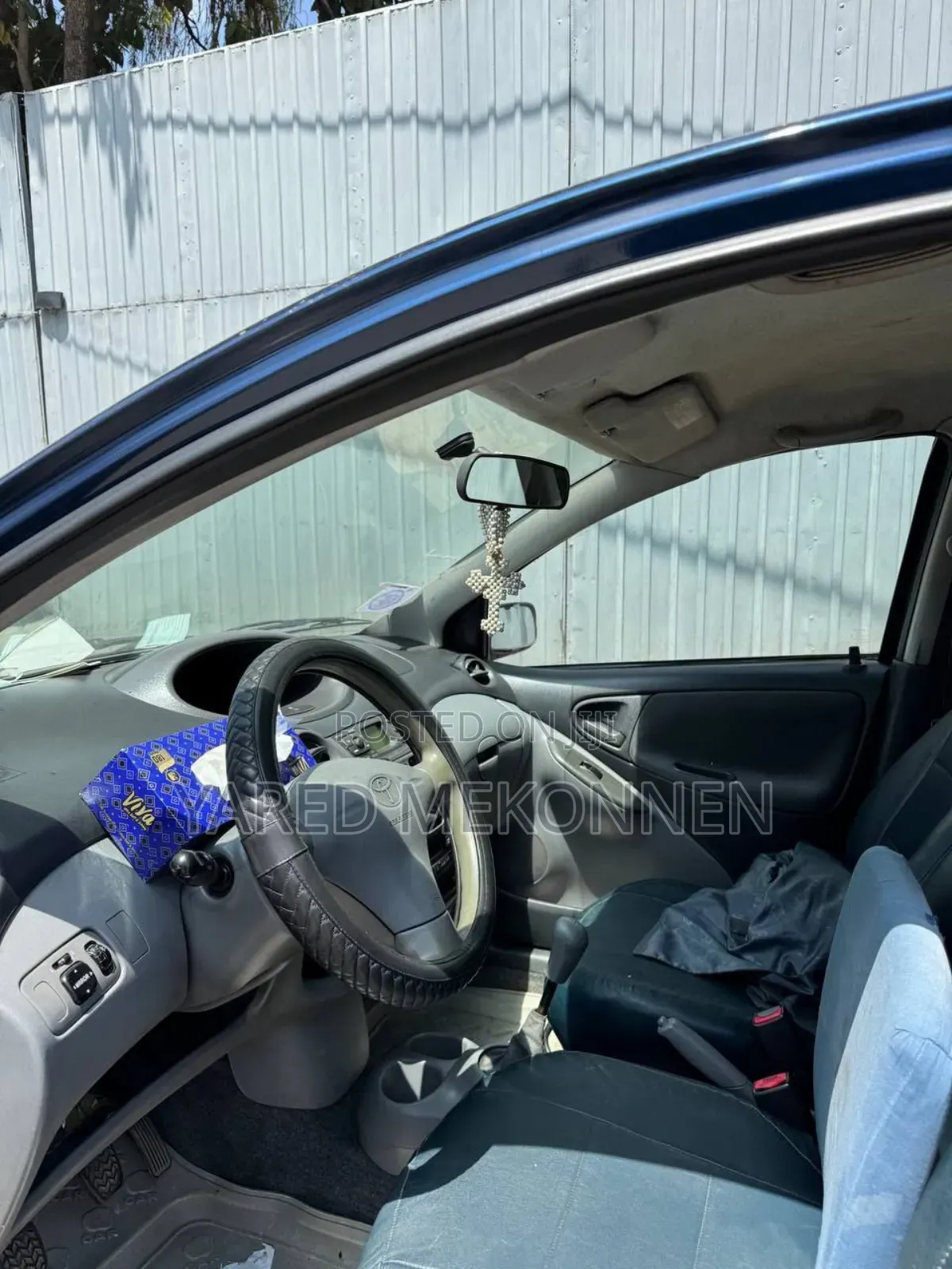 Toyota Vitz 2001 Blue