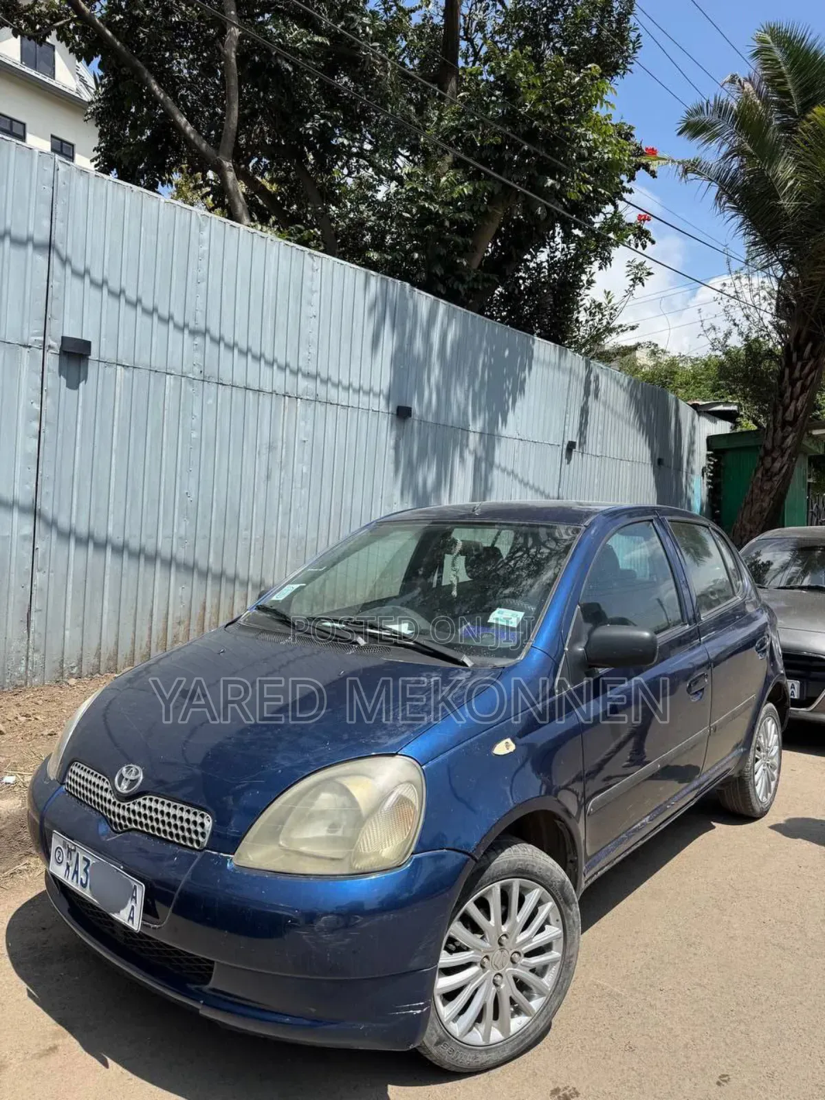 Toyota Vitz 2001 Blue