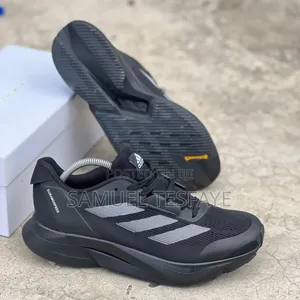 Photo - Adidas Duramo