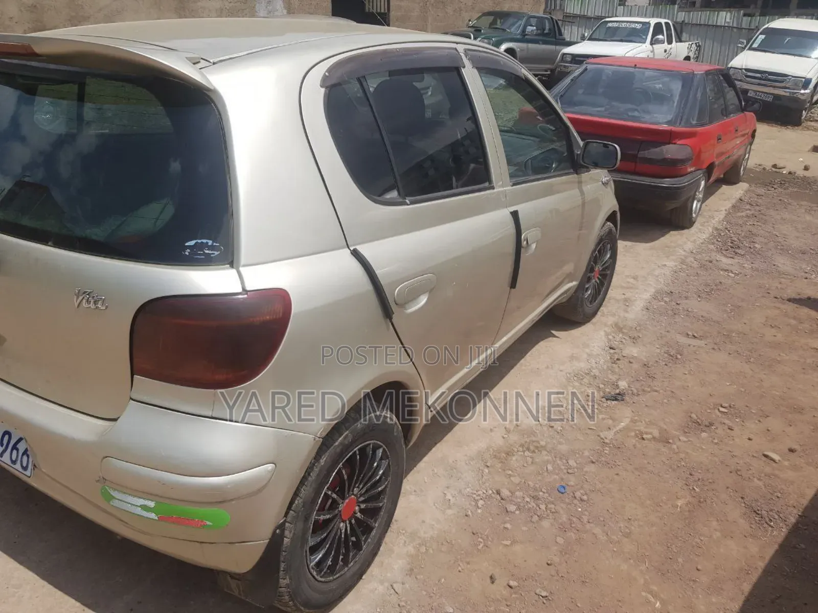 Toyota Vitz 2002 Gold