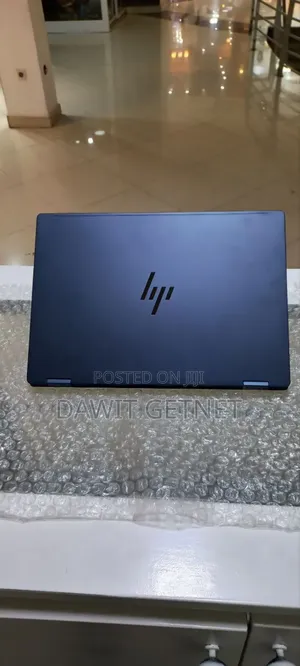New Laptop HP OmniBook X Flip 14" 16GB Intel Core Ultra 7 SSD 1T
