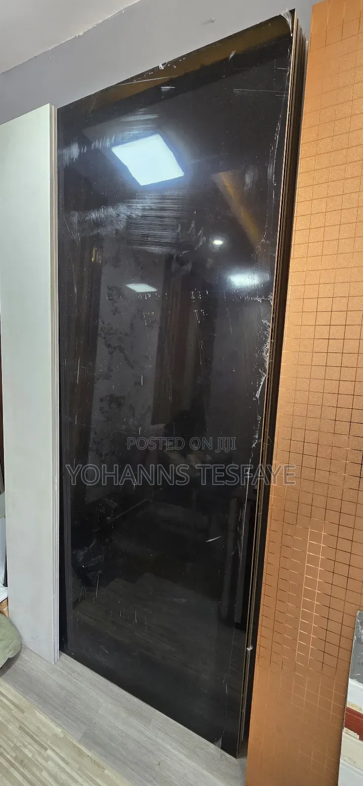 Black Mirror, Water Drop, Good Lamont MDF