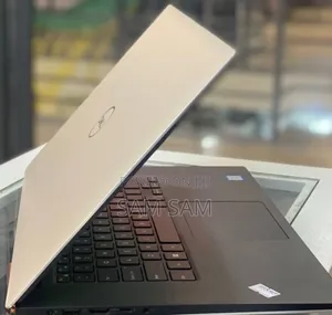 Photo - New Laptop Dell XPS 15 16GB Intel Core I7 SSD 512GB