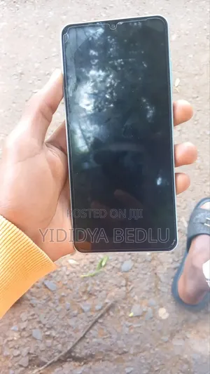 Photo - New Samsung Galaxy A06 128 GB Blue