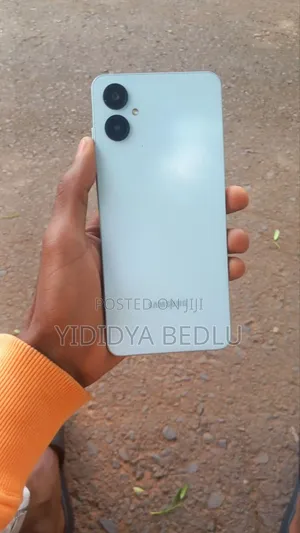 New Samsung Galaxy A06 128 GB Blue