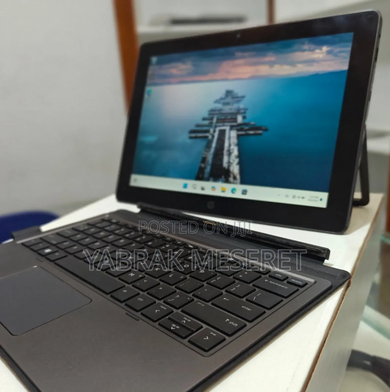 New Laptop HP Elite X2 1012 G2 8GB Intel Core I5 SSD 256GB