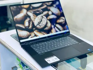 New Laptop HP 16GB Intel Core Ultra 7 SSD 1T